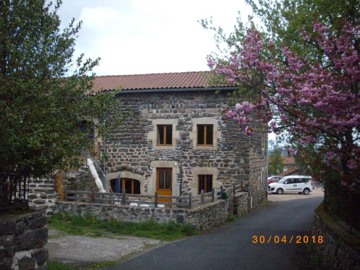 Maison Mouilhade Chaspuzac Exterior photo
